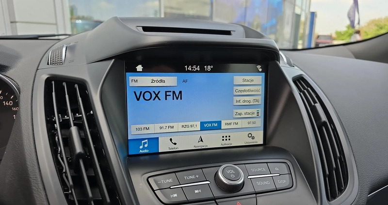 Ford Kuga cena 92900 przebieg: 15144, rok produkcji 2019 z Warka małe 596